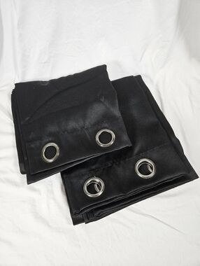 2 Panels Sun Zero Barrow Energy Efficient Grommet Curtain Panels Black